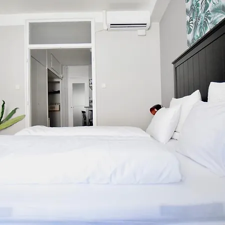 Standard By Hi5 - Regiposta 13 Apartment