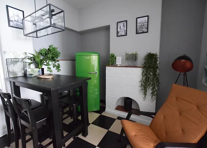 Standard By Hi5 - Regiposta 13 *